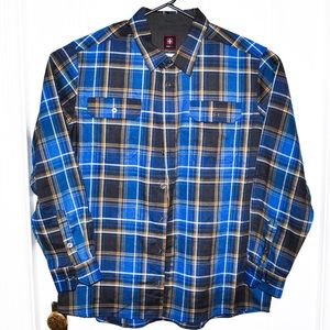 NWOT Blue Flannel Swiss Tech front pockets Clean